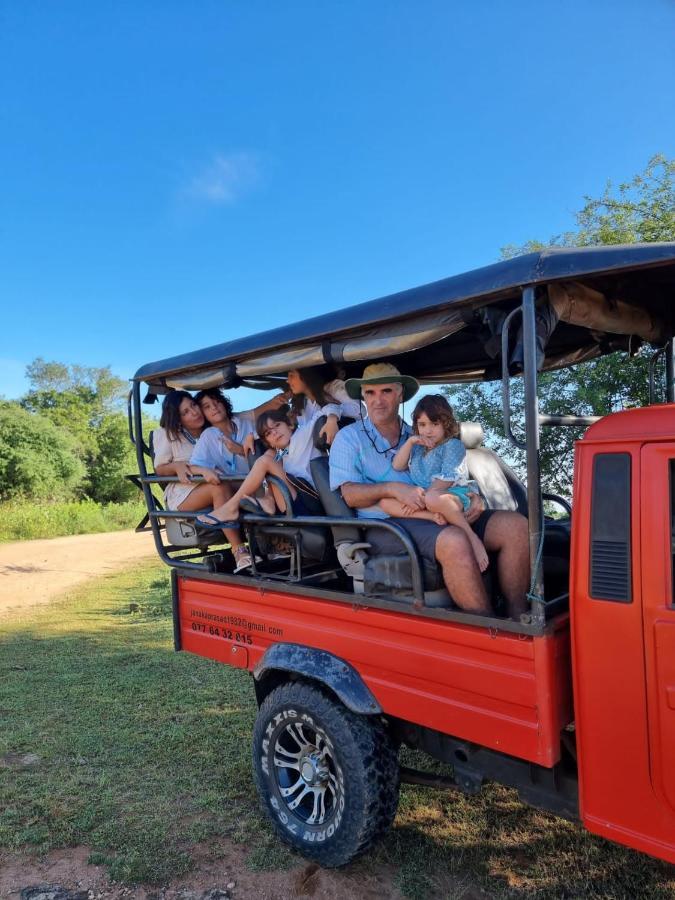 Elephant Paradise Safari Bungalow Udawalawe Dış mekan fotoğraf